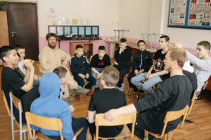 Поддержать сирот на Алтае